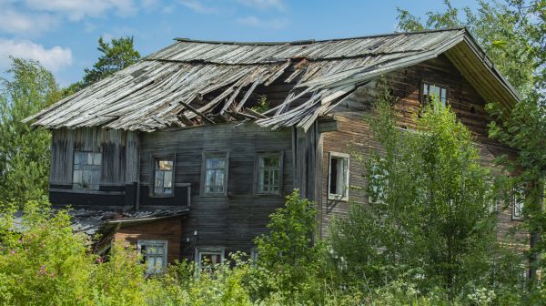 Cottage Demolition in Sumter